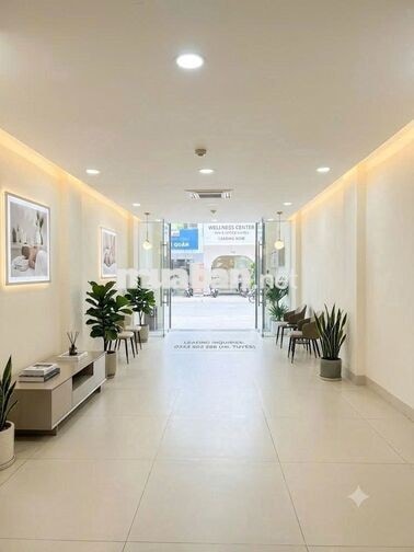 Cho thuê Nhà Mặt Tiền Huỳnh Văn Bánh Phú Nhuận 3 Tầng Thang Máy 25T