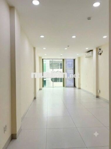 Cho thuê Nhà Mặt Tiền Huỳnh Văn Bánh Phú Nhuận 3 Tầng Thang Máy 25T