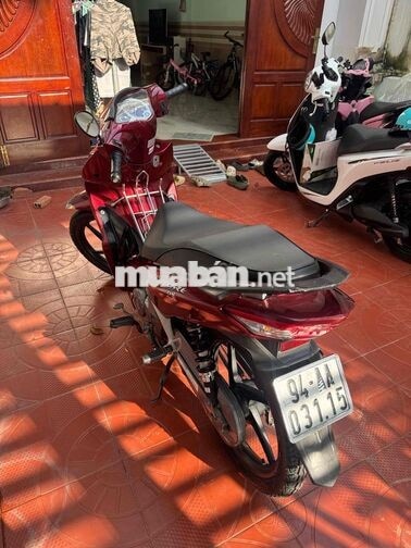 Honda Future 125 2021 màu đỏ mận