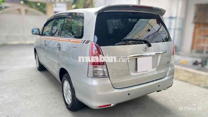 Toyota Innova 2011 2.0G 128.000 km Bạc