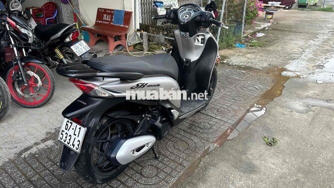 Honda SH Mode 2015 bạc đen ( hỗ trợ góp )