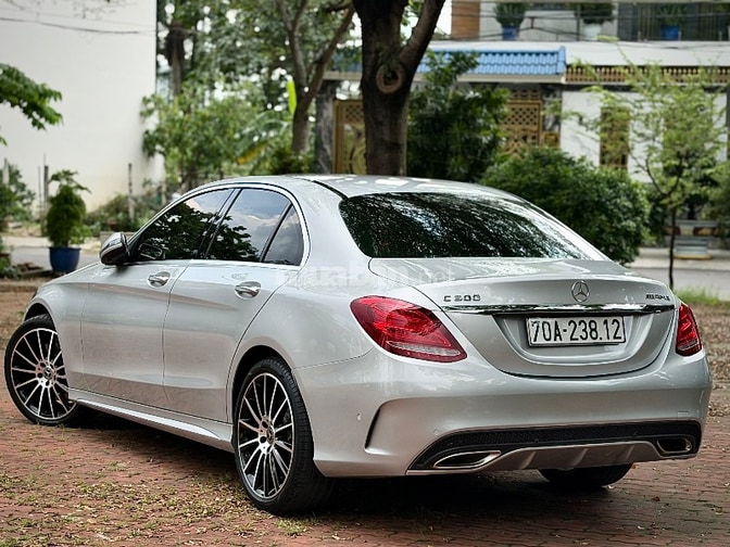 mercedes c300 amg nâng hạ gầm tuỳ chỉnh