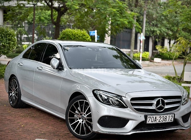 mercedes c300 amg nâng hạ gầm tuỳ chỉnh