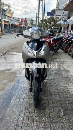 Honda SH Mode 2015 bạc đen ( hỗ trợ góp )