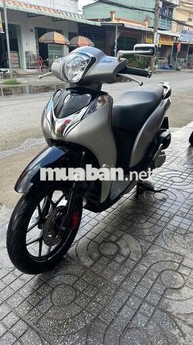 Honda SH Mode 2015 bạc đen ( hỗ trợ góp )