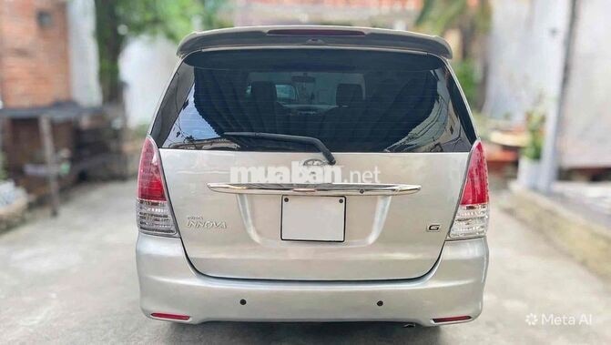 Toyota Innova 2011 2.0G 128.000 km Bạc
