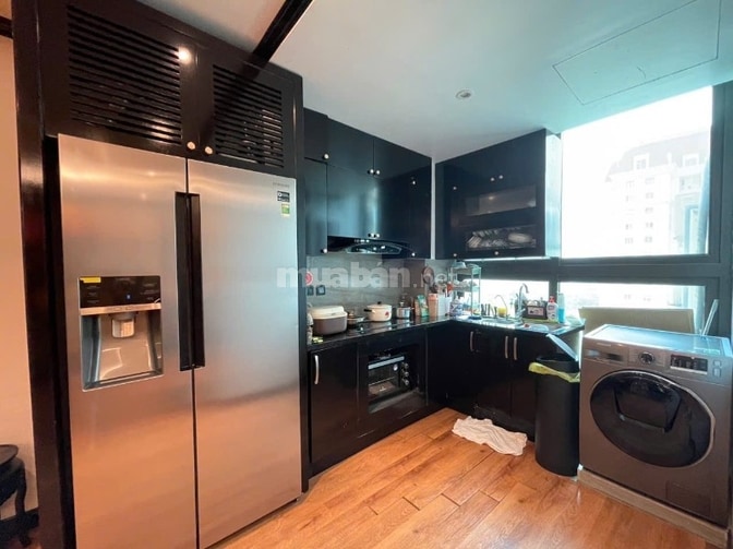 Bán gấp chung cư mặt phố Võ Chí Công, Tây Hồ, 93m2, 3ngủ, giá 8.2 tỷ, 