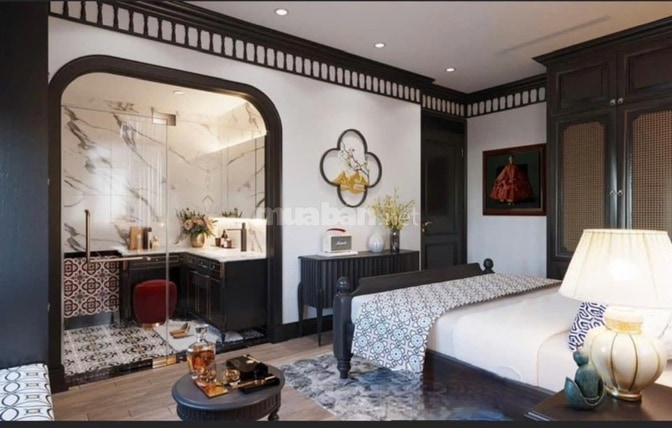 Bán gấp chung cư mặt phố Võ Chí Công, Tây Hồ, 93m2, 3ngủ, giá 8.2 tỷ, 