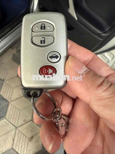 Toyota Camry 2010 3.5Q 95.000 km Bạc