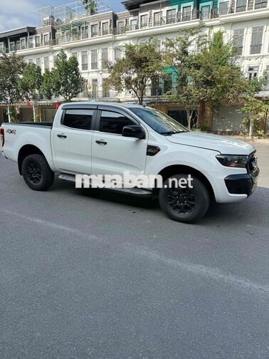 Ford Ranger XLS 2024 Trắng