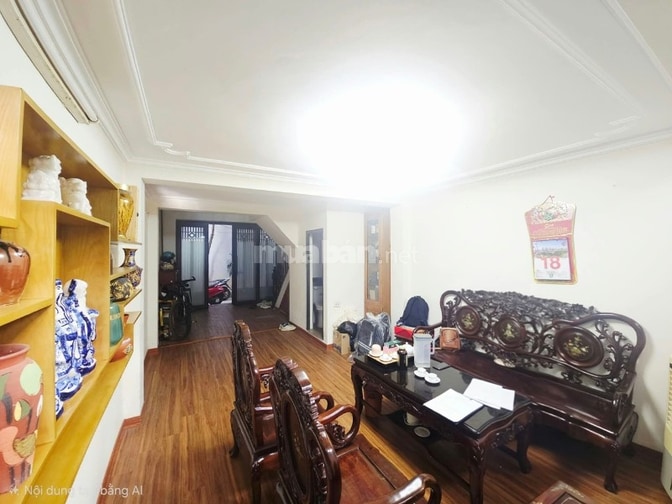 Nhà phân lô ô tô phố Hào Nam 3 thoáng, dt 40m2, 5t, mt 4m.