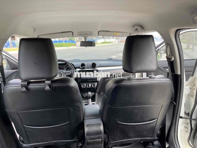 Bán xe suzuki swift nhập sx 2019GLX suất sắc