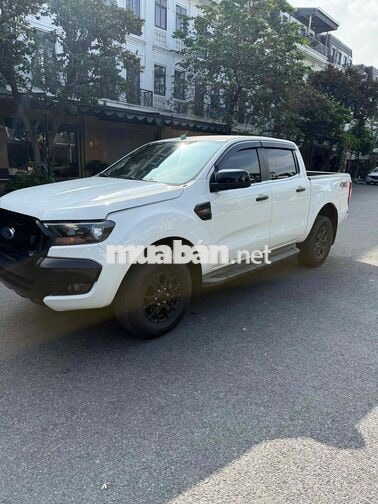 Ford Ranger XLS 2024 Trắng