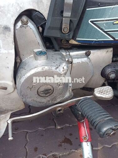 Xe máy Loncin Dream màu nâu