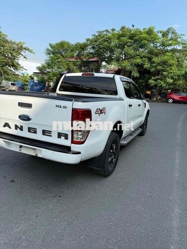 Ford Ranger XLS 2024 Trắng