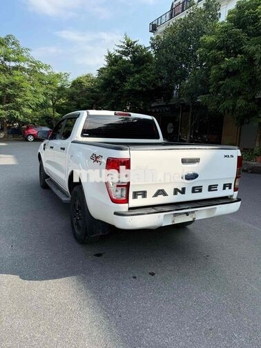 Ford Ranger XLS 2024 Trắng