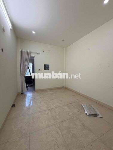 Cho thuê nhà 3tầng mặt tiền NGUYỄN HOÀNG - Hải Châu, Đà Nẵng