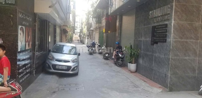 Cho thuê nhà 14/151A, Thái Hà, diện tích ~10m2 : Tiện làm VPĐD, CH, KD