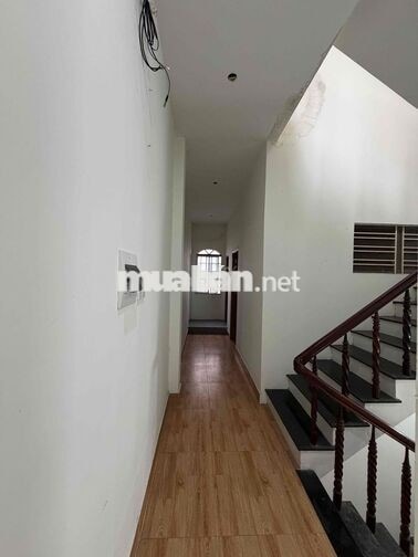 Cho thuê nhà sân vườn 2tầng rộng rãi ĐỐNG ĐA, Hải Châu, Đà Nẵng