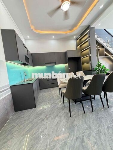 nhà ngõ hẻm 100m2 ,3 phòng ngủ,đường 768 biên hoà