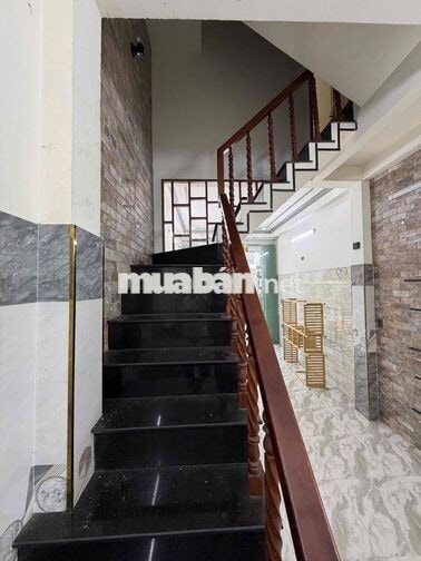 Cho thuê nhà 3tầng mặt tiền NGUYỄN HOÀNG - Hải Châu, Đà Nẵng