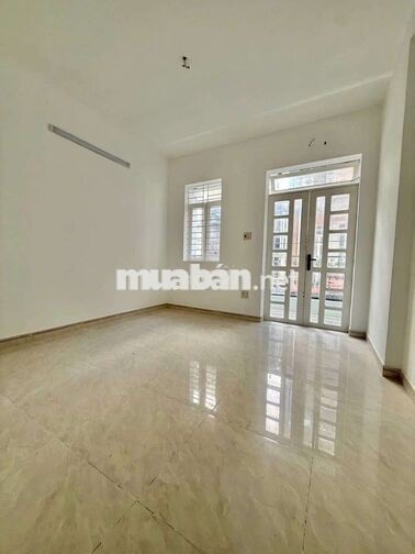 nhà 4 x 18m đúc 2 tấm mặt tiền đường số 13 