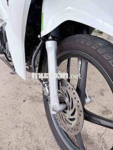 Honda Future 125 màu Trắng