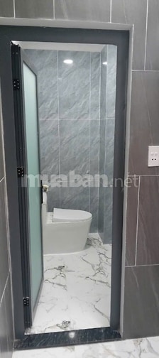 Bán nhà 1 trệt 1 lầu 4.2x14.3 giá 2.8tỷ, biên hòa, hẻm nhựa 5m
