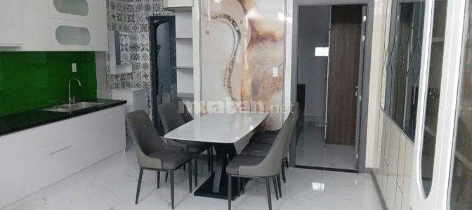 Bán nhà 1 trệt 1 lầu 4.2x14.3 giá 2.8tỷ, biên hòa, hẻm nhựa 5m