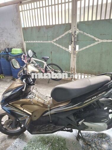 HONDA AIR BLADE 2014 125CC VÀNG ĐEN