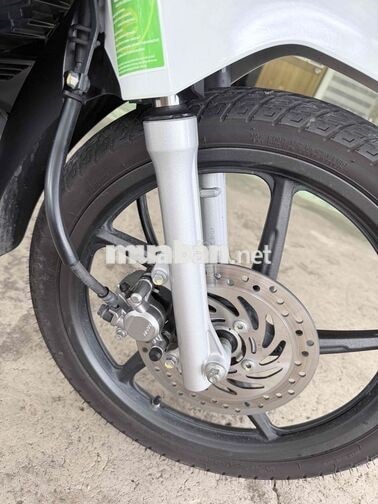 Honda Future 125 màu Trắng