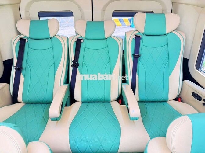 Ford Transit Limousine 2025 Skybus 10C 900km