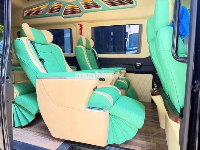 Ford Transit Limousine 2025 Skybus 10C 900km