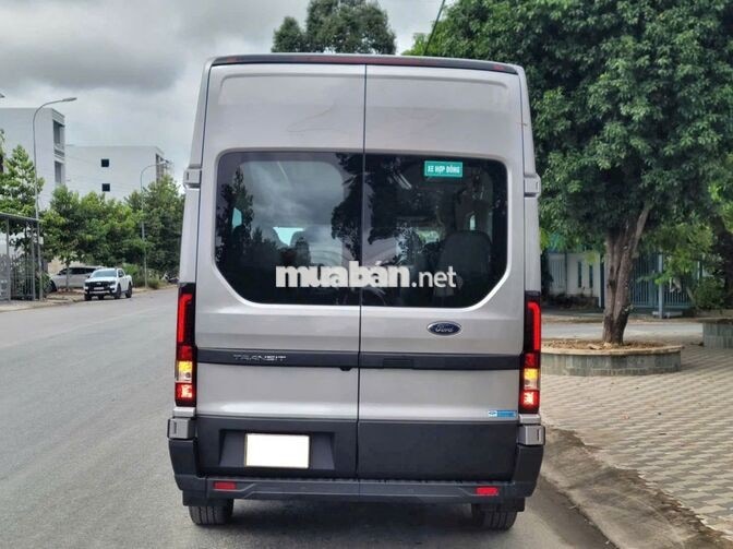 Ford Transit 2025 Premium 65000 km Bạc