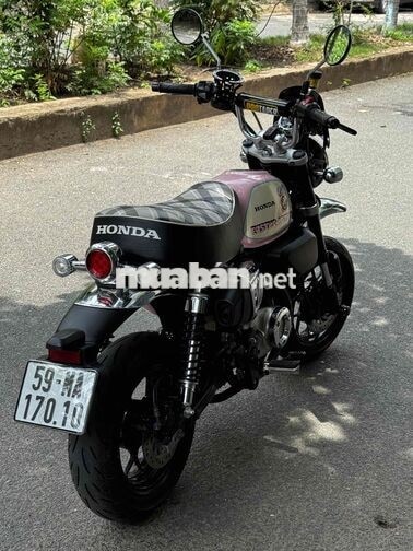 Honda Monkey 125 hồng đen bản phục sinh