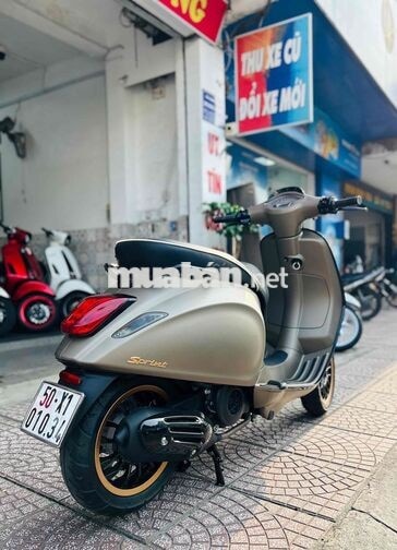 Piaggio Vespa Sprint 2018 vàng cát