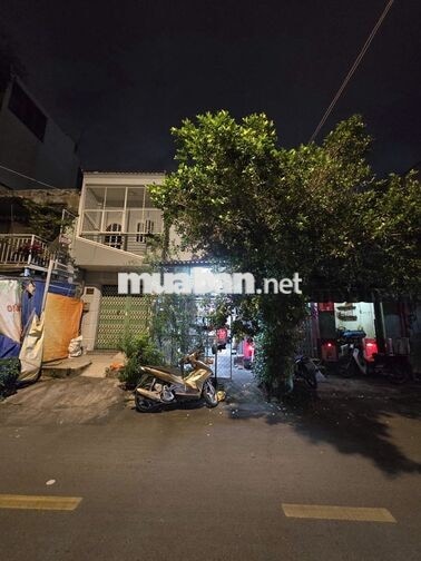 Cho thuê nhà mặt phố tại 432 Lê Quang Sung, Quận 6