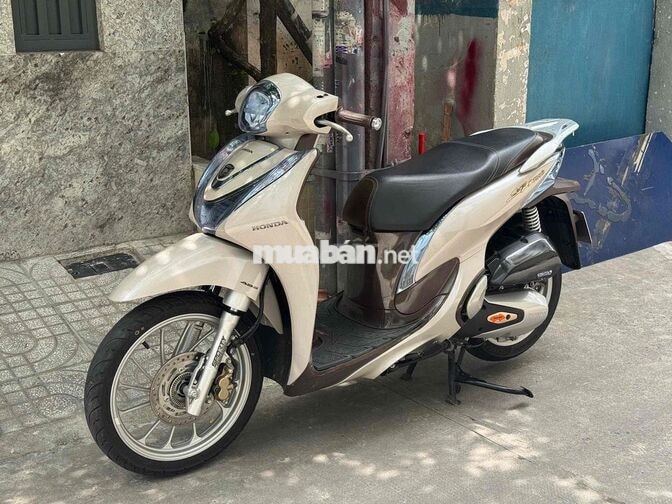 Honda SH Mode 2022 màu trắng nâu