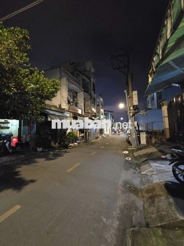 Cho thuê nhà mặt phố tại 432 Lê Quang Sung, Quận 6