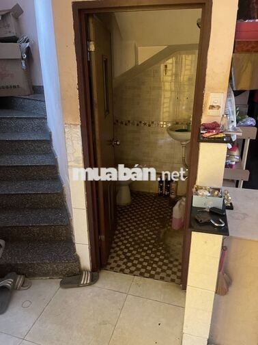 Cần bán nhà lac long quân , hẻm xe tải , mặt tiền noi bộ