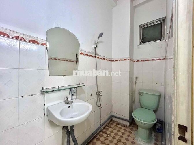 PHÒNG TRỌ 1 NGƯỜI Ở FULL NT GIÁ 3tr mặt tiền Q6 gần Vòng Xoay Phú Lâm