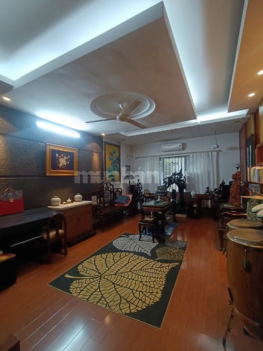 Nhà phân lô Thái Hà thoáng trước sau ô tô vỉa hè ngõ thông kinh doanh.