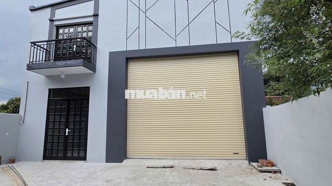 HOT- Bán Xưởng mới DT 500m2, đường xe tải, gần ngã 4 Hóc Môn - QL22
