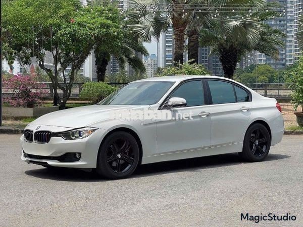 BMW 3 Series 320i 2013 - 379 Triệu