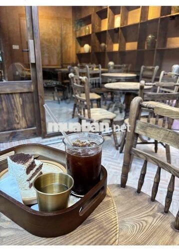 Sang nhượng mặt bằng 450m2 mặt tiền đường 2/4
