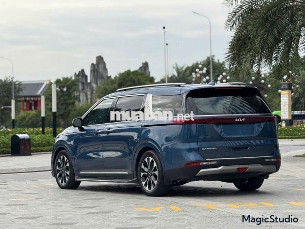 Kia Carnival Signature 2.2D 2022 - 990 Triệu