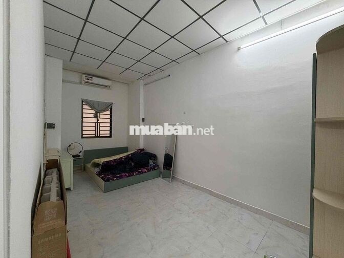 CHO THUÊ NHÀ NGUYÊN CĂN AN BÌNH - QUẬN 5 - 2PN 2wc - HẺM THÔNG THOÁNG