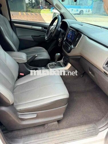 Chevrolet Colorado 2018 4x4 Tự động 80000 km Trắng