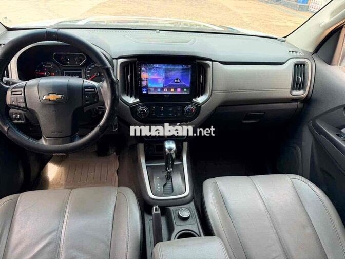 Chevrolet Colorado 2018 4x4 Tự động 80000 km Trắng