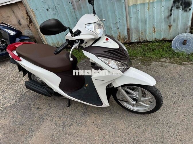 Honda Vision 2019 màu trắng